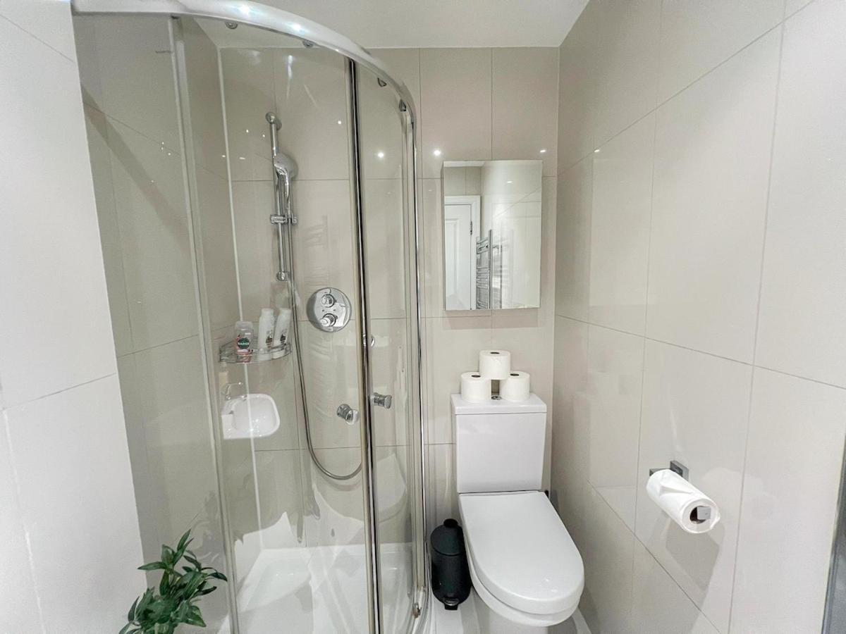 3 Bedroom Apartment With Private Terrace In Pimlico, Westminster, Victoria London Exterior photo